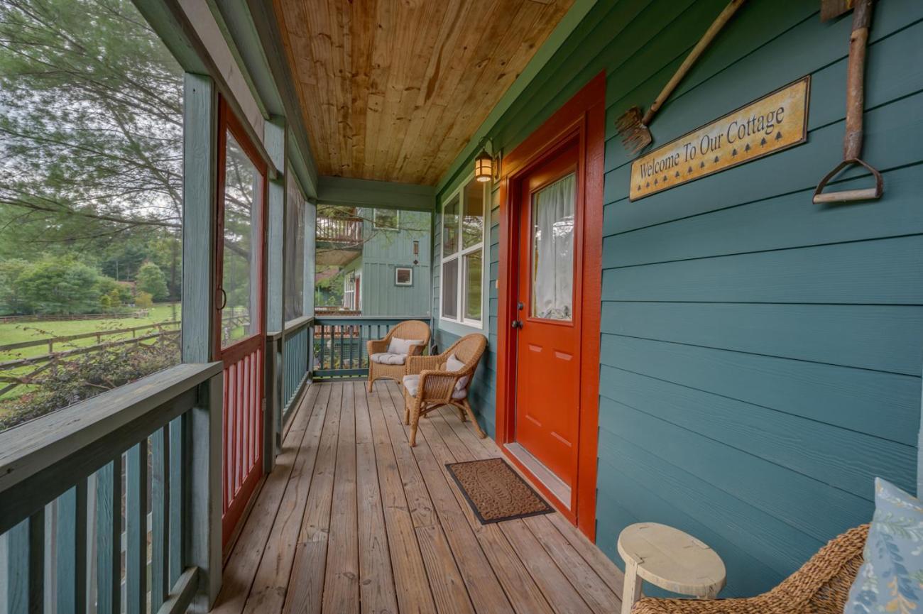 Buttercup Cottage Ешвілл Екстер'єр фото